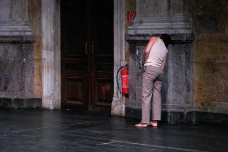 I did once a piece (walk + talk), kor. Milli Bitterli