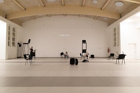 U.O. Os: On words, chairs and everything you might read into, kor. Matea Bilosnić, foto: Adrijana Vidić