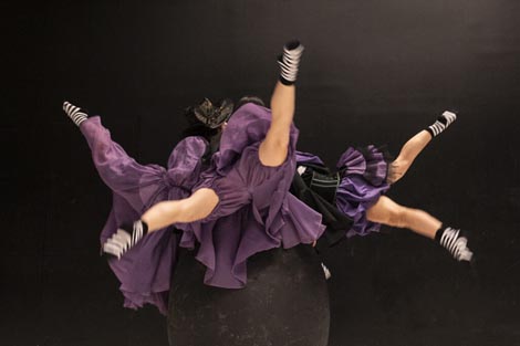 Teatar Poco Loco, Zagreb, i Studio za suvremeni ples, Zagreb: Probaj ponovno, mala vještice, red. Maja Katić, kor. Martina Tomić