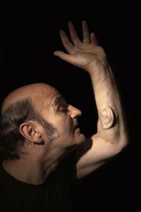 Stelarc, foto: Nina Sellars, stelarc.org