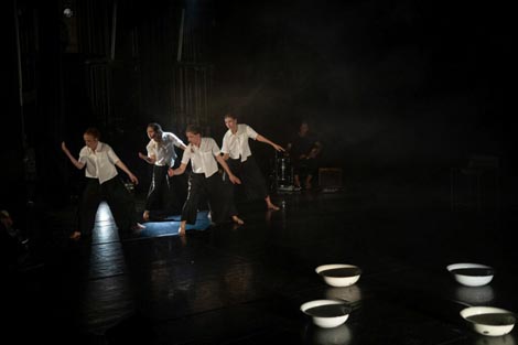 UO Arterija, Rijeka: Znam li tko sam, red. i kor. Martina Hrlić Rogić, foto: Ištvan Širola